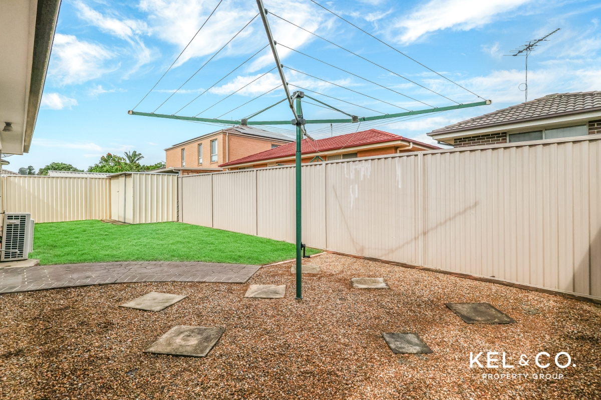 16 Murwillumbah Avenue, HOXTON PARK, NSW 2171 Australia