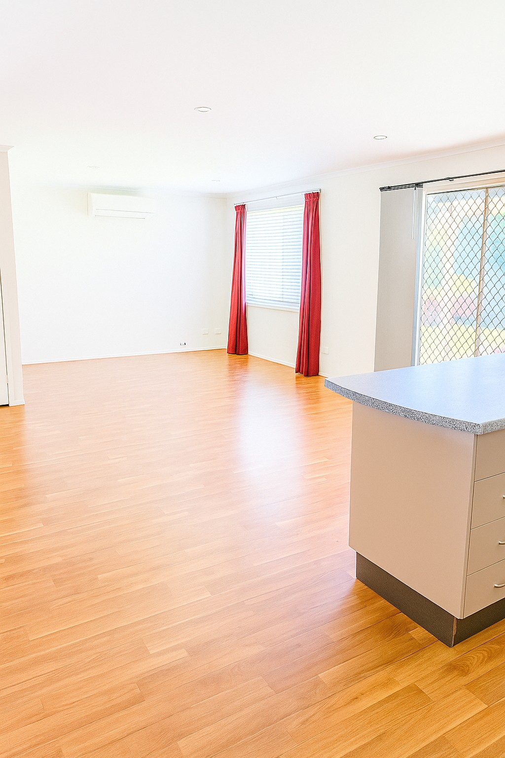 12 Oxford Drive, LAKE HAVEN, NSW 2263 Australia