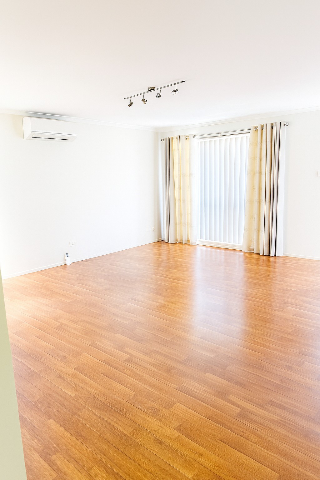 12 Oxford Drive, LAKE HAVEN, NSW 2263 Australia