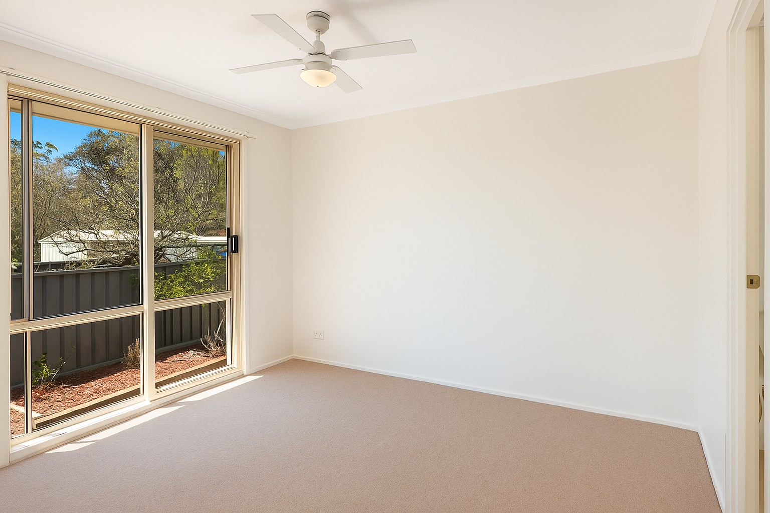 12 Oxford Drive, LAKE HAVEN, NSW 2263 Australia